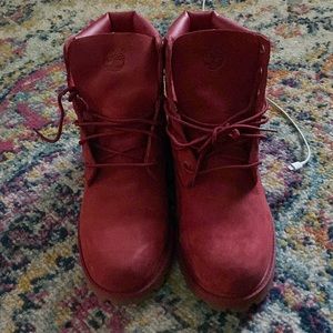 Red timberland size 6Y